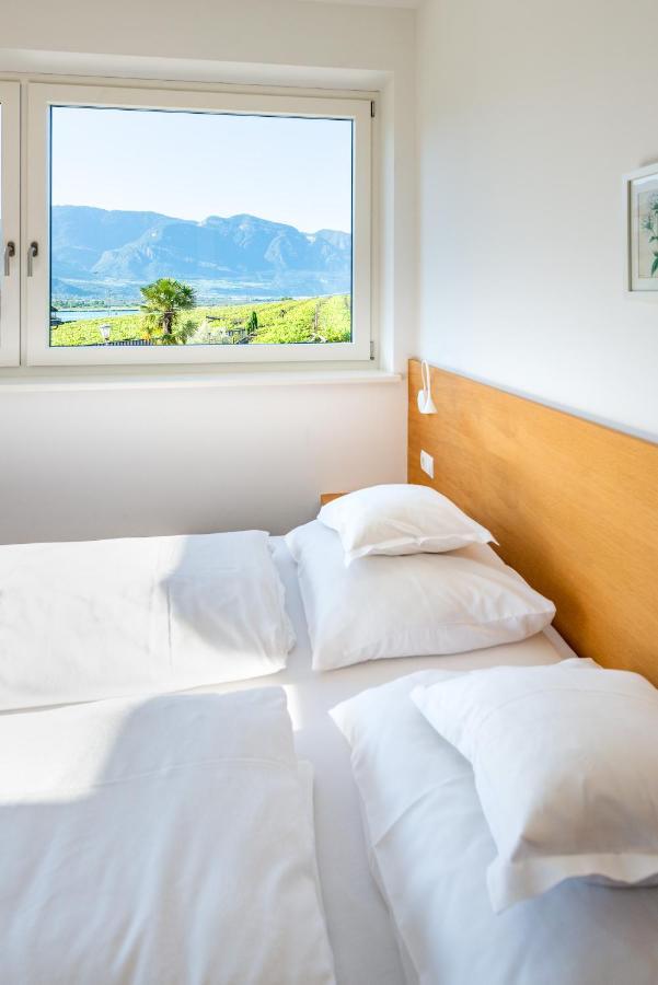 Roesslhof Bed & Breakfast Caldaro Exterior photo